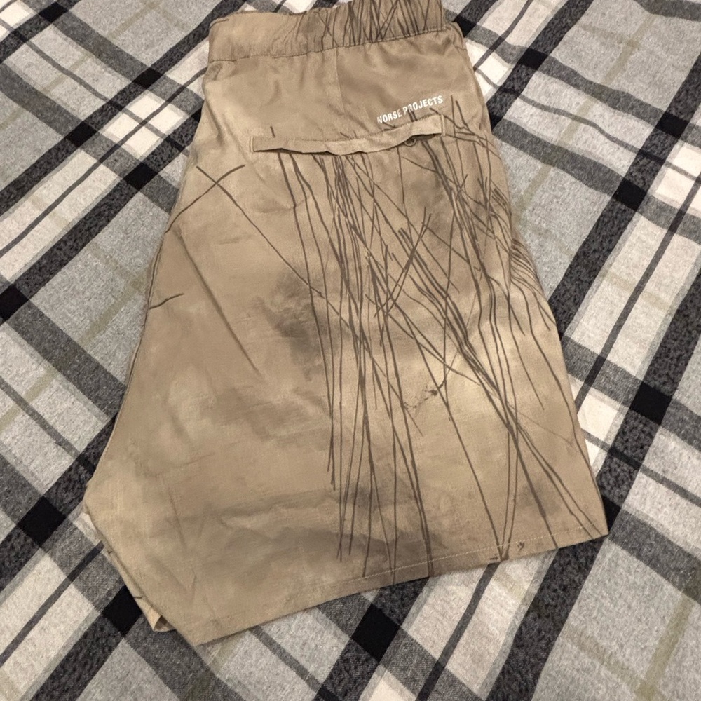 NORSE PROJECT men’s Beige Patterned Shorts